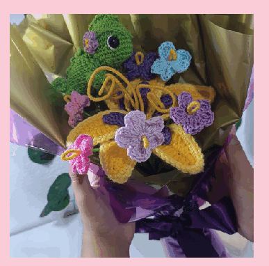Buquê Rapunzel em crochê feito à mão