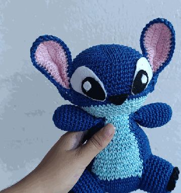 Stitch em crochê feito à mão
